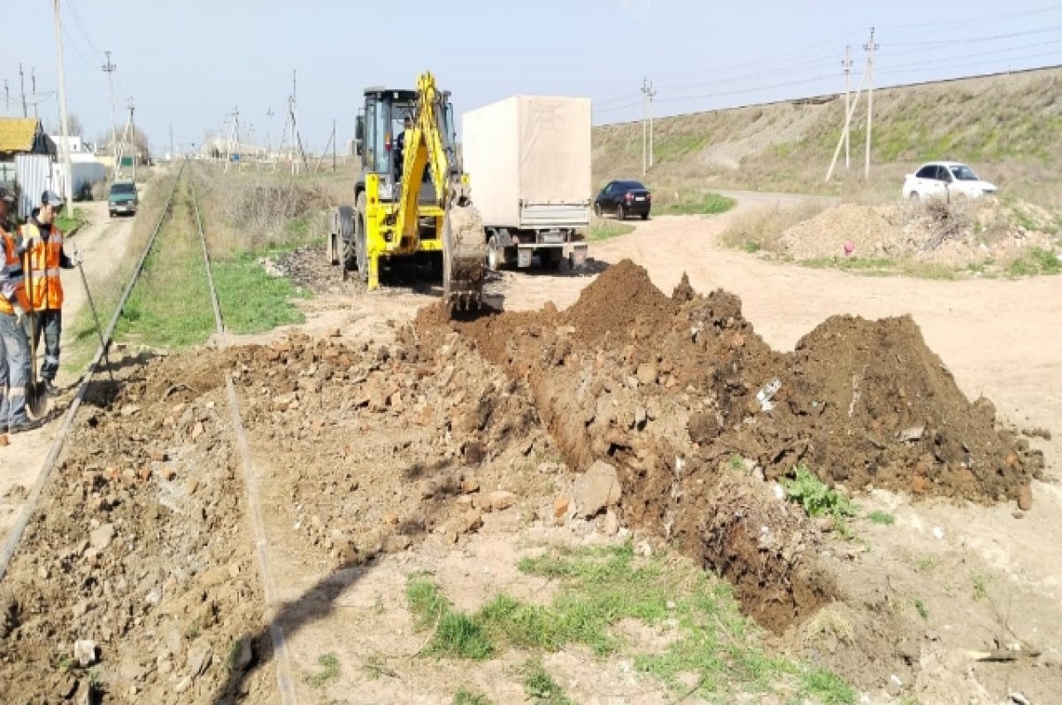   В Астрахани ликвидируют несанкционированные железнодорожные переезды
