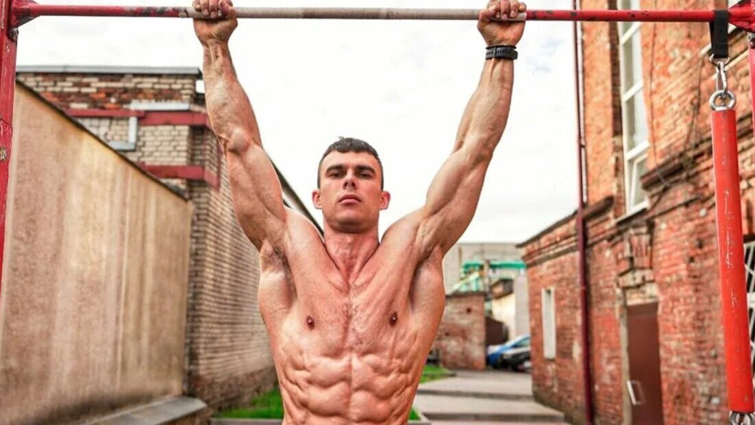Подтягивания – самое эффективное, самое доступное и самое базовое упражнение в любой программе подготовки.