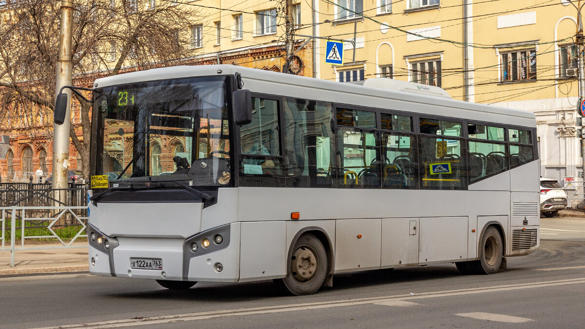 новые машины не будут откровением в автодизайне. Поражает только размер заднего свеса - в сравнении с размерами машины, "хвост" у него относительно небольшой