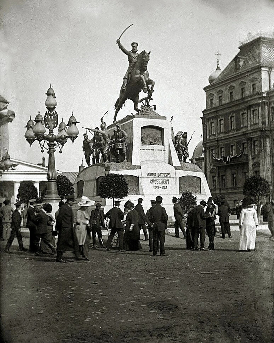 Уничтоженные памятники Москвы. 106 лет назад вышел декрет Совнаркома,  положивший начало историческому вандализму | Москва памятная | Дзен