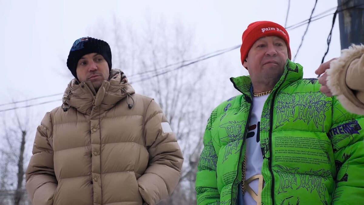    Фото: Кадр из YouTube-шоу «Плюшки»; DPA; официальный сайт УЕФА