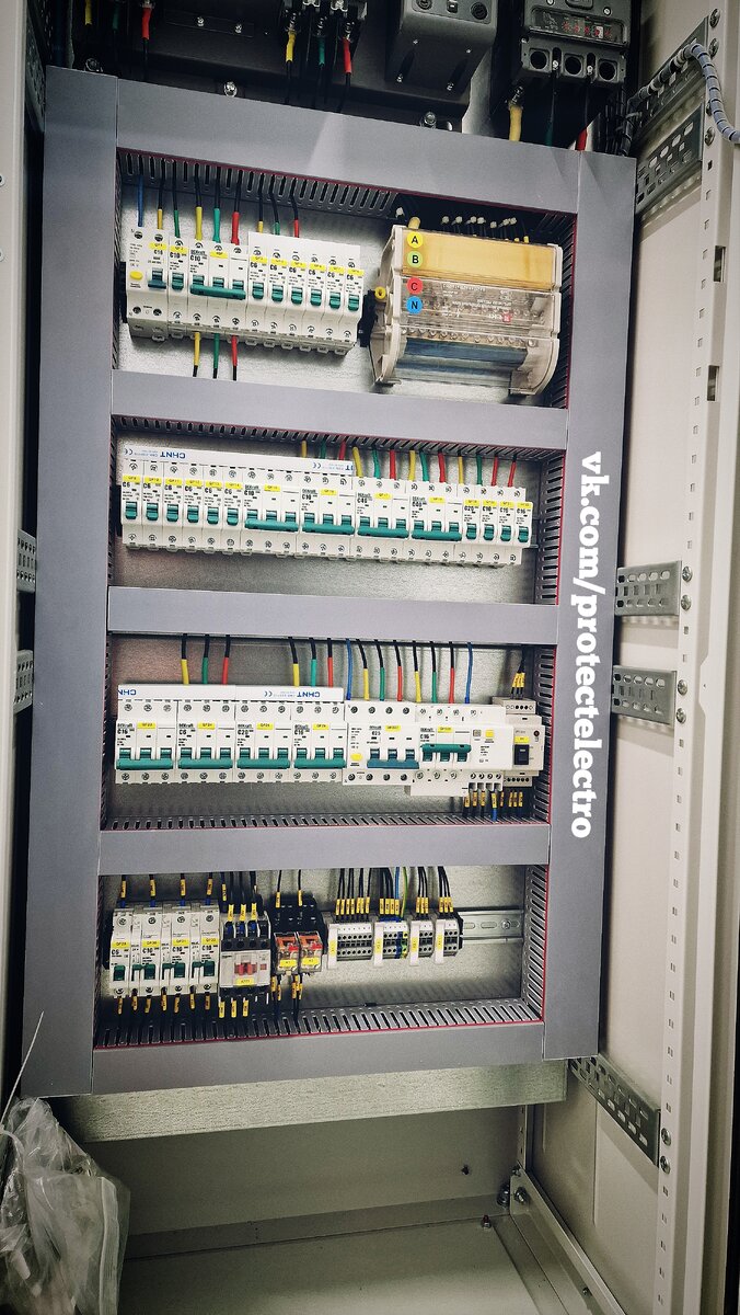Сборка ВРУ с АВР на 160А для обеспечения бесперебойной работы потребителей  | НКУ • Сборка электрощитов на заказ в Екатеринбурге | Дзен
