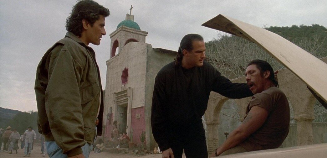 Кадр из фильма "Помеченный смертью" (1990)