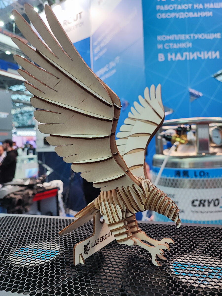 С 26 по 29 марта 2024 компания Lasercut участвовала в 18-ой международной выставке лазерной и оптоэлектронной техники «Фотоника-2024».-9