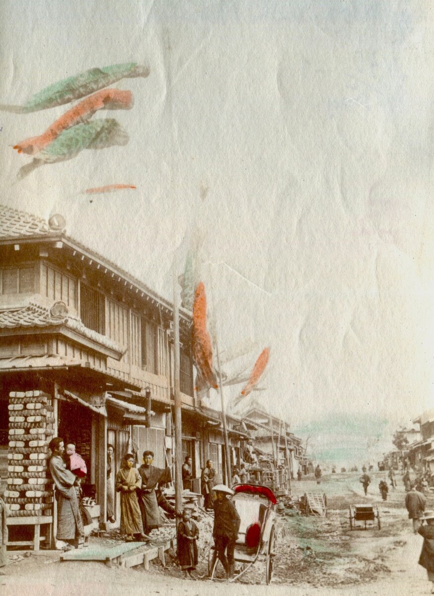 Праздник Кодомо-но хи (День детей). Япония. Начало ХХ в. Фотография. Доставлено И.В. Тюшняковым в 1916 г. Из собрания Этнографического музея Казанского университета.