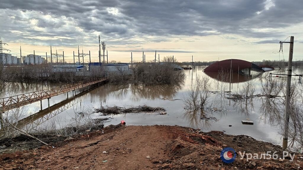    Отключения света в Оренбурге могут продолжиться. Из-за подъема уровня воды есть риск подтопления подстанций
