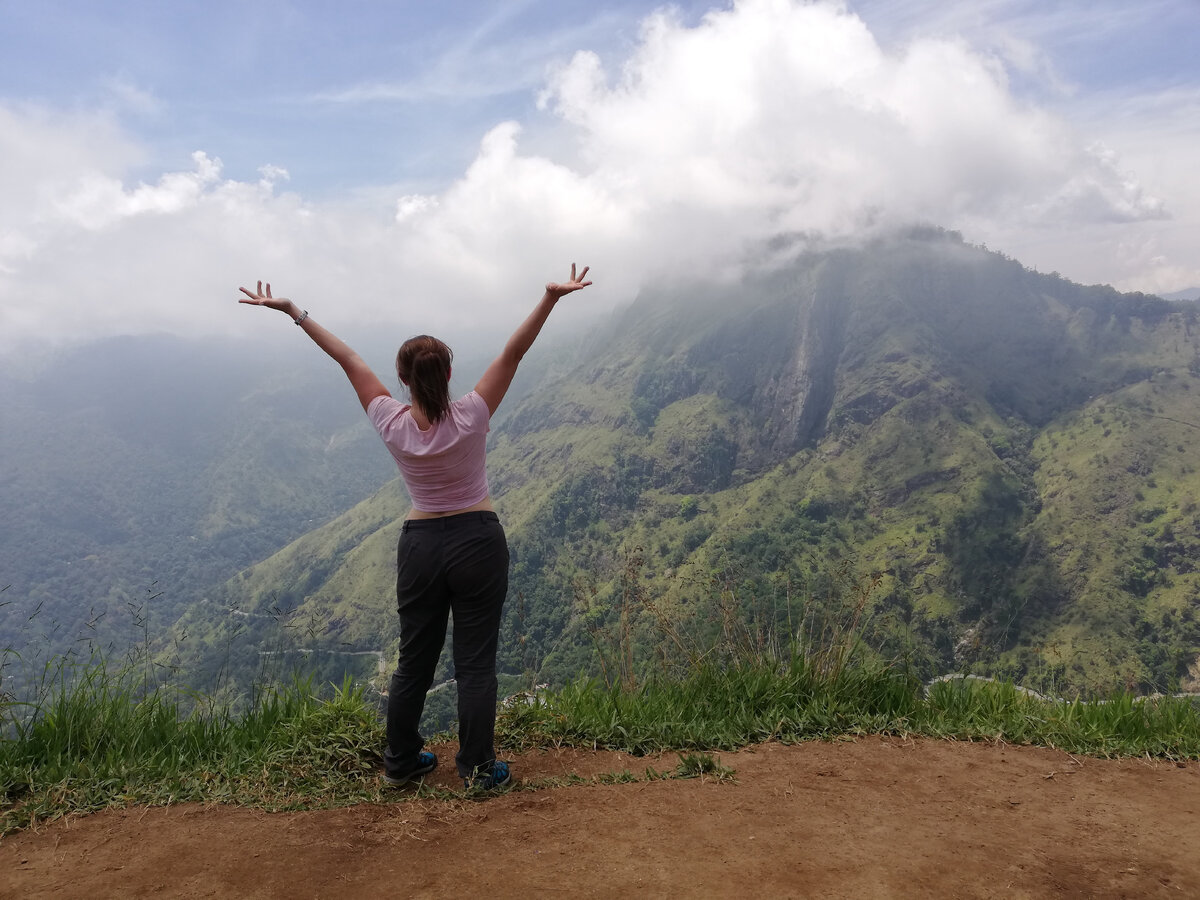 Это я наслаждаюсь жизнью где-то на Шри-Ланке:)