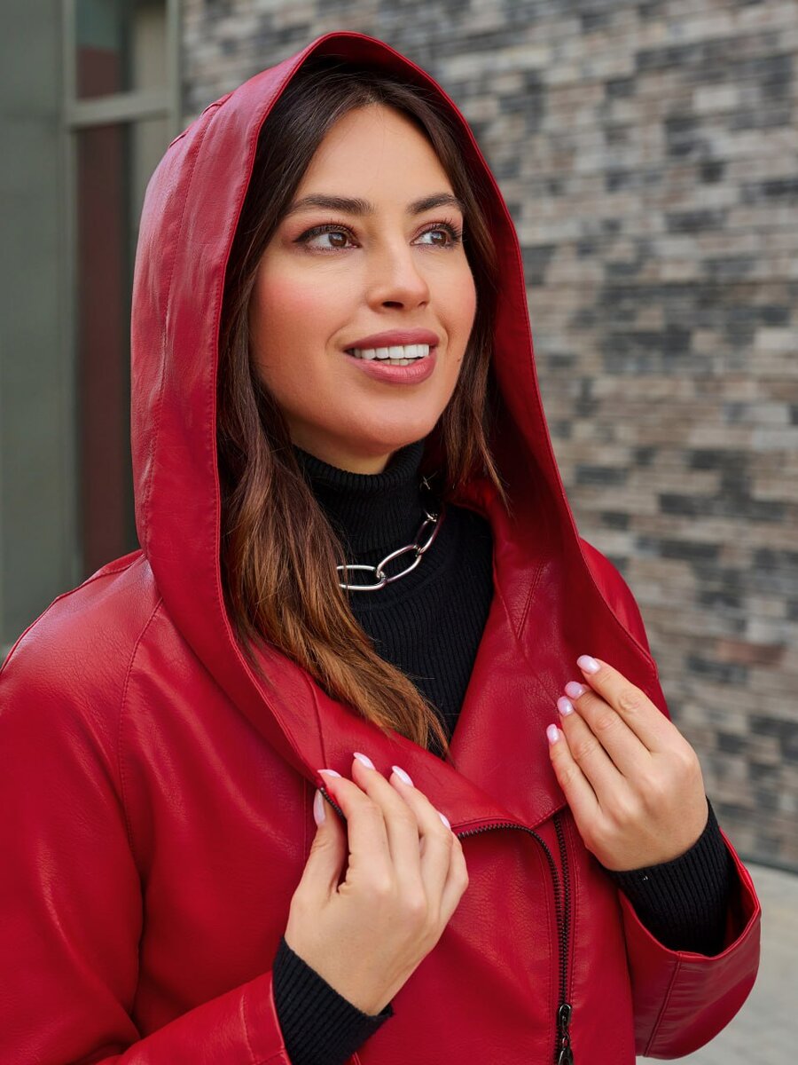 Кожаная куртка с капюшоном, косуха на весну Bless You Today