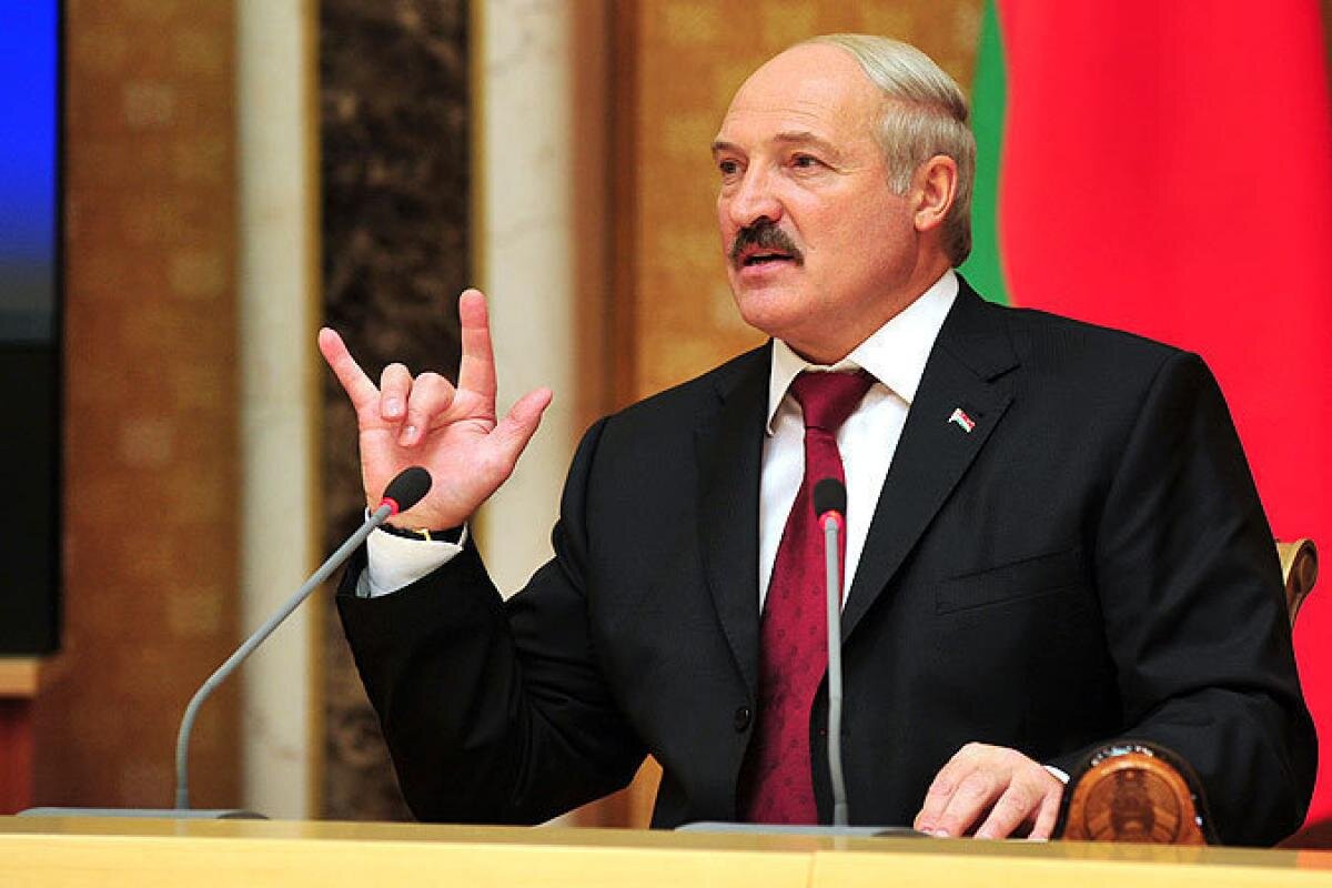 Лукашенко "unity". https://m.politnavigator.net/wp-content/uploads/2019/10/18948d6d20c043597bbcc746888bad58_l1.jpg