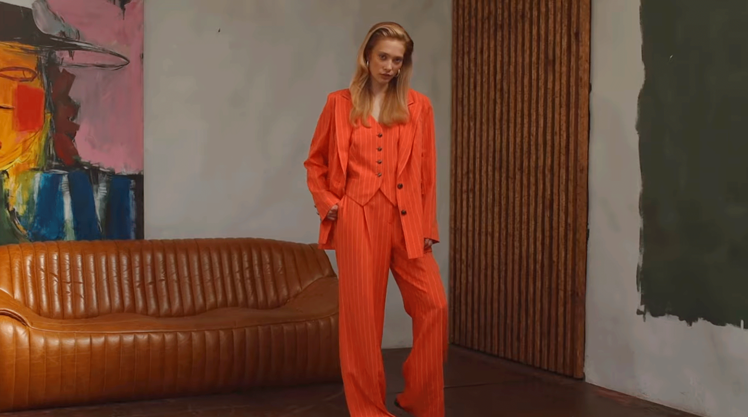 Кадр из видео SS2024 Caterina Leman