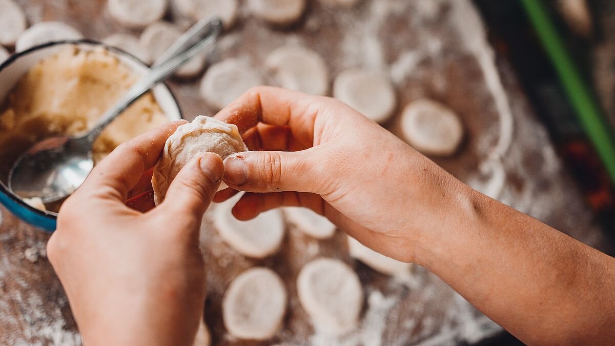 Безумно вкусные постные пельмени: универсальный рецепт с тройным  удовольствием в каждом кусочке | Жизнь в Деталях: Рецепты и Лайфхаки | Дзен