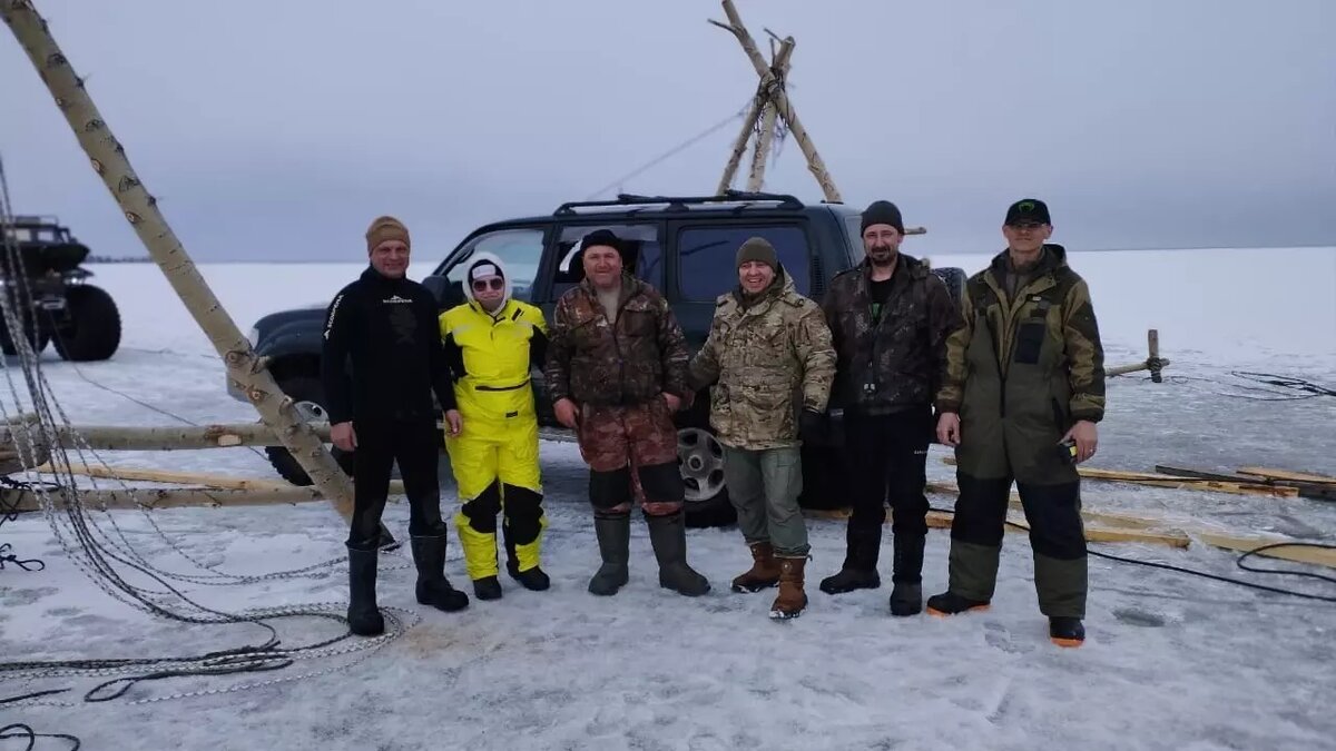 Дайверы 5 суток доставали внедорожник из Обского моря — видео невероятной  операции | Atas.info | Дзен