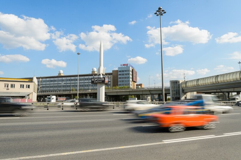 Въездная стела города Королев