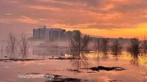 Затопленный ЖК «Гранд парк». Фото: Телеграм-канал «Оренбургский городовой»