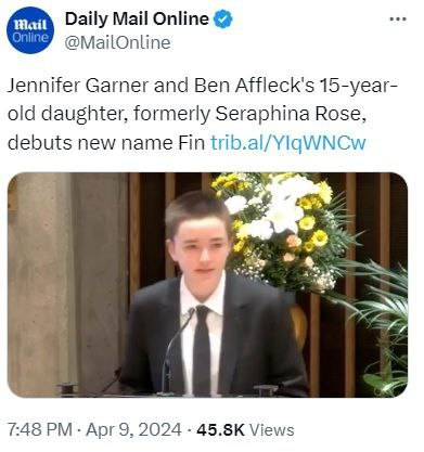 Фотография Серафины распространилась по соцсетям