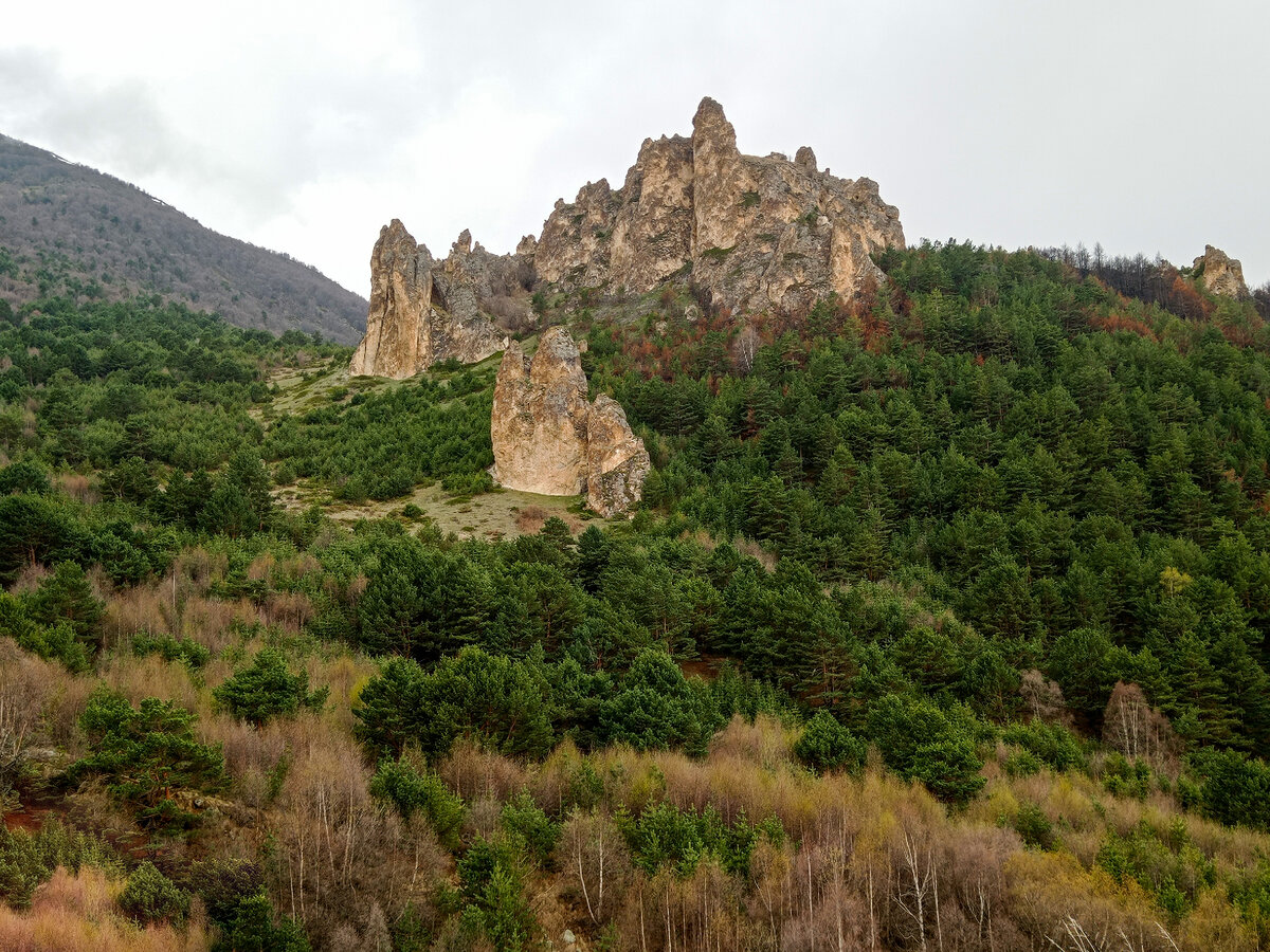 Есть город золотой