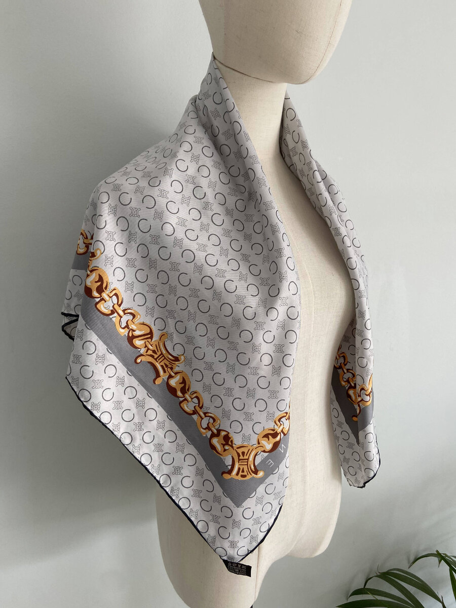 Платок Celine - листайте вправо для просмотра всех фото