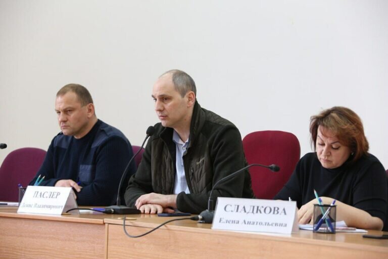    Денис Паслер встретился с жителями Оренбурга, пострадавшими от паводка Кристина Просвиркина