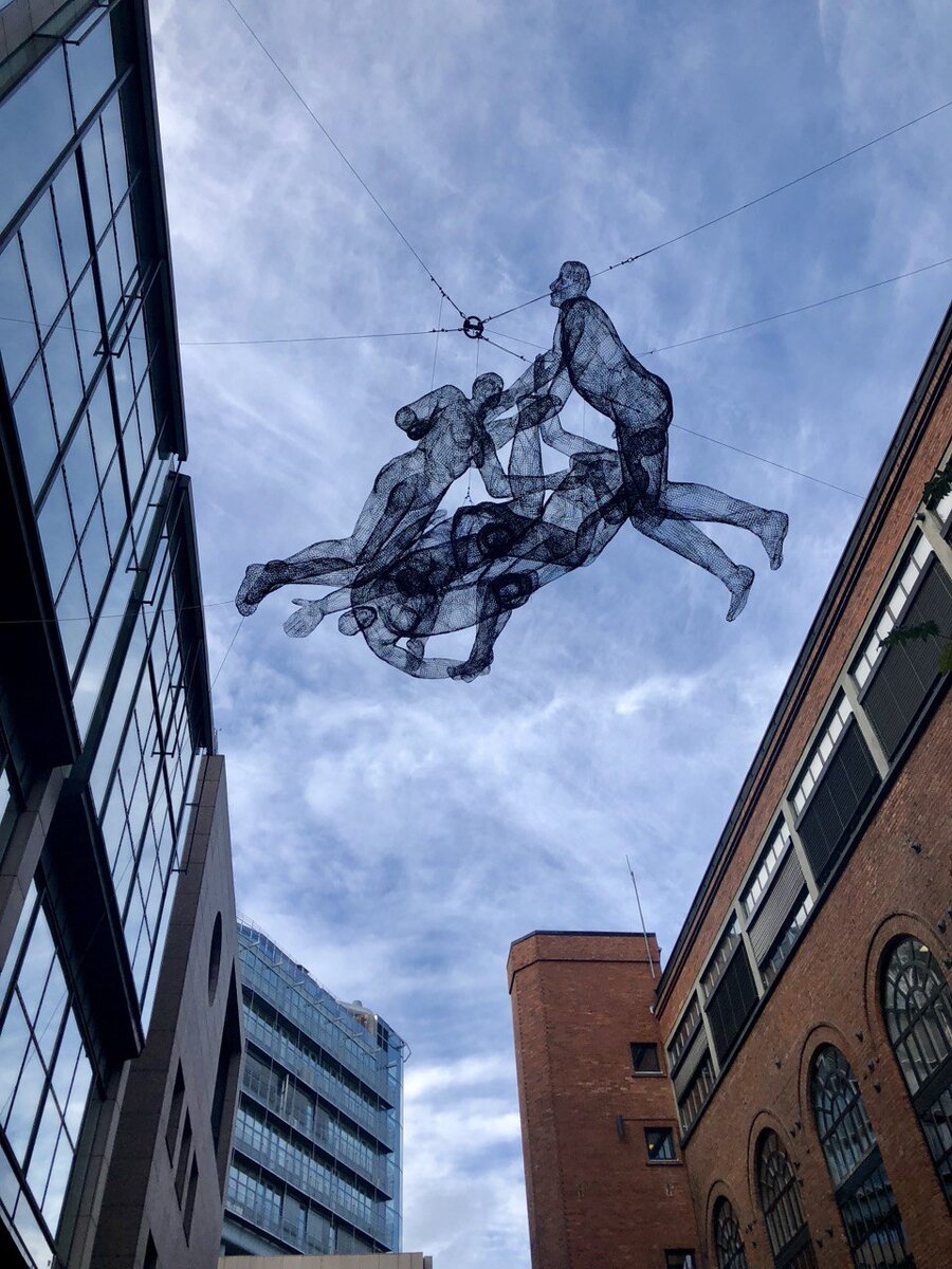 понимание личностных особенностей, своих и других людей, важно для установления конструктивных и долгосрочных отношений