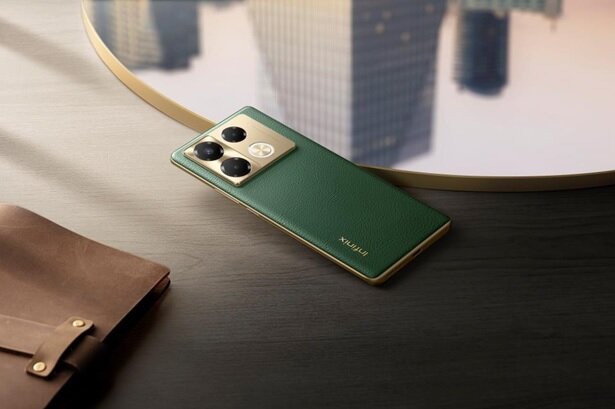 В качестве аппаратной платформы используется чип MediaTek Helio G99 Ultimate