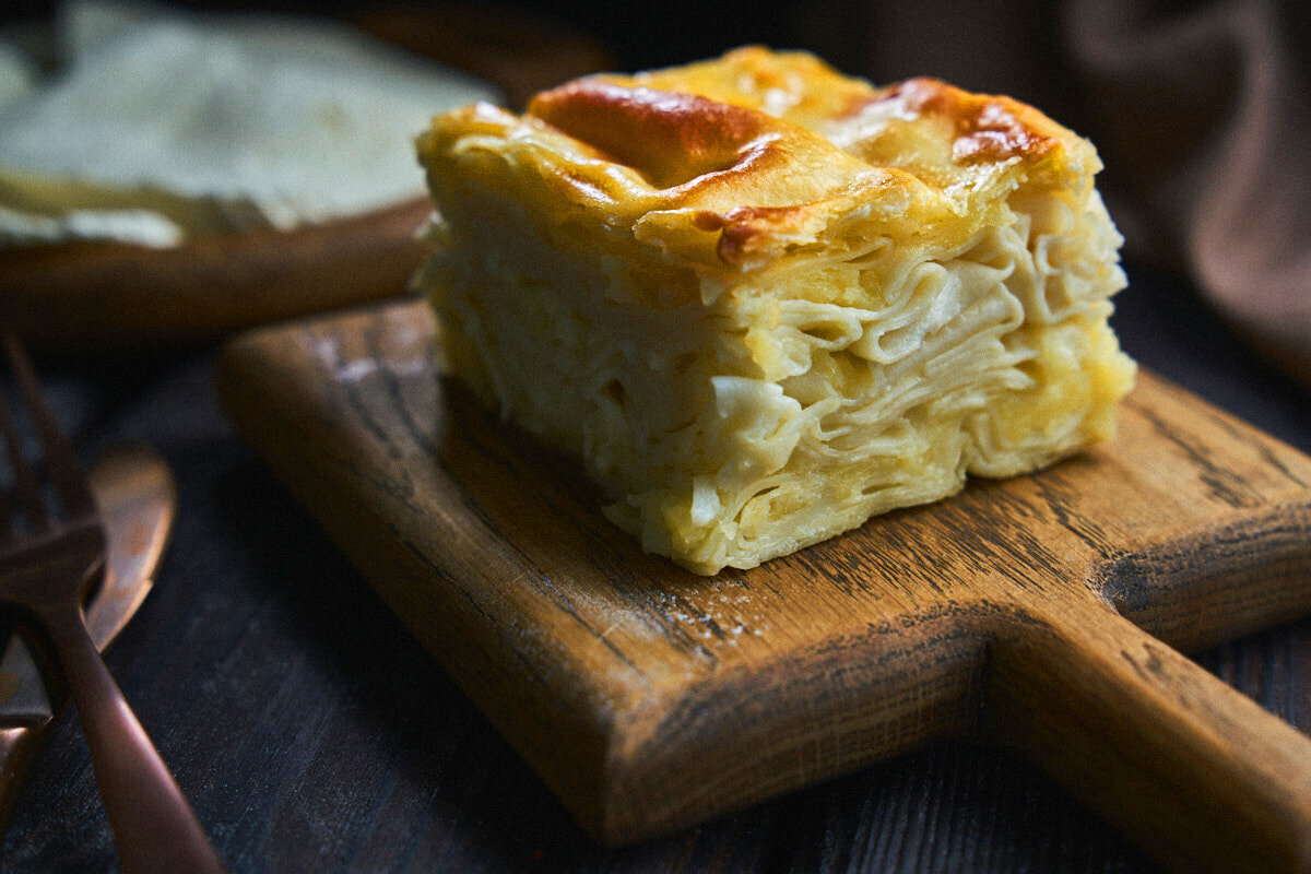 Ачма с творогом, сыром сулугуни и зеленью. Грузинская кухня | Алло! Пицца |  Дзен