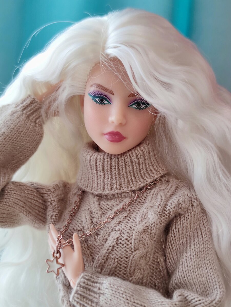 Barbie Андра с новым кулоном