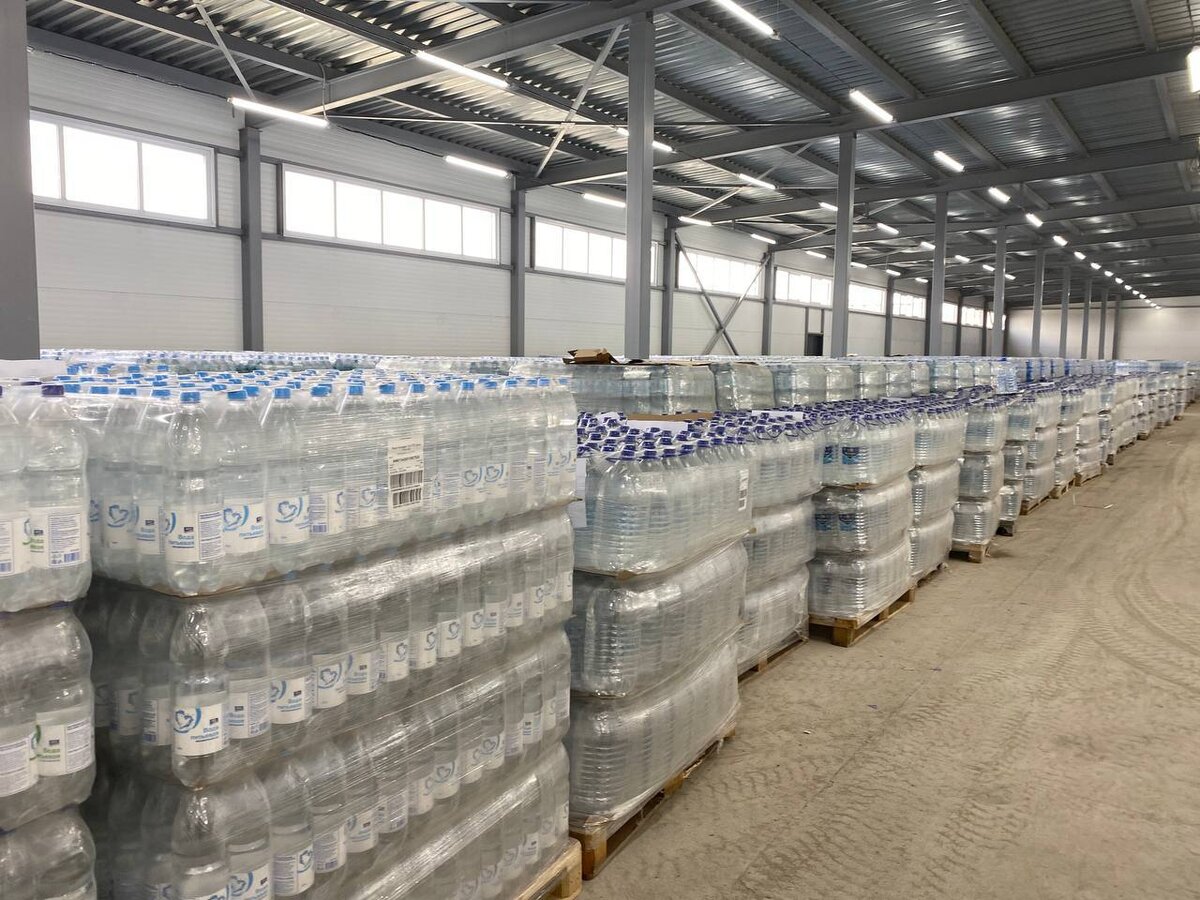  📷    В Оренбуржье прибыли пять фур с питьевой водой из Московской области Кристина Просвиркина