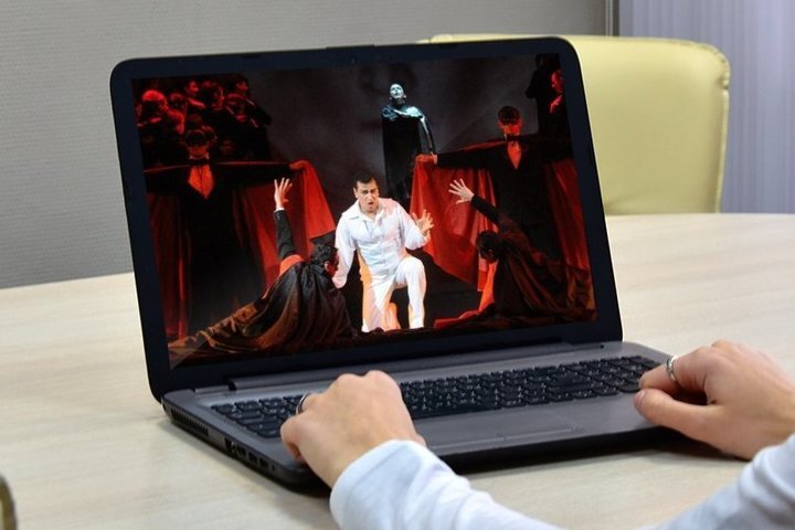 Фото: скриншот из видео «Опера Любовь поэта Р Ахиярова» с канала «Резеда Ахиярова» 