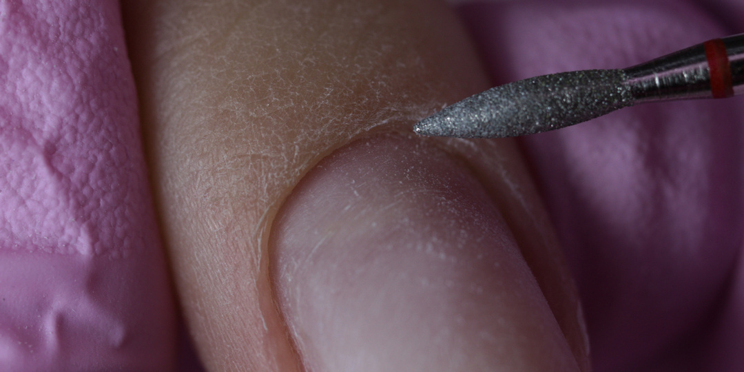 Что такое чистый маникюр и как его сделать