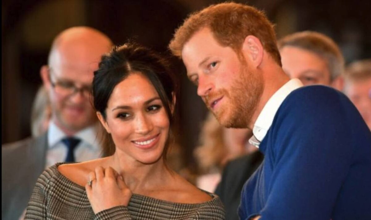 Скриншот из видео YouTube-канала blushsupreme