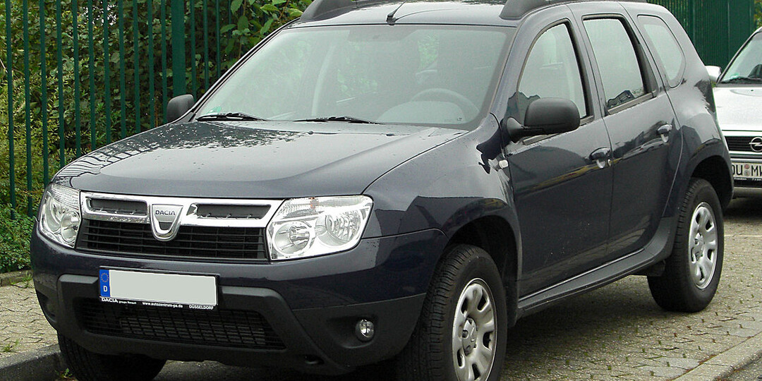 Dacia Duster 1.5 4WD - стильный и практичный автомобиль