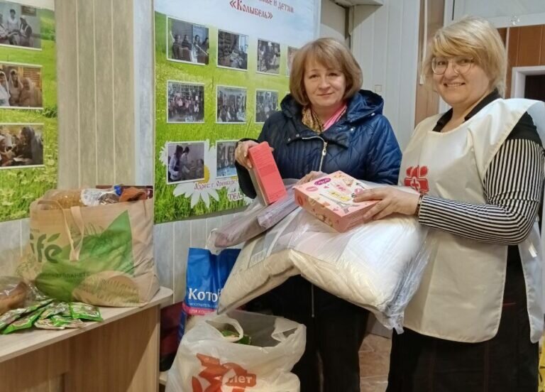    Оренбургская епархия помогает жителям подтопленных территорий Кристина Просвиркина