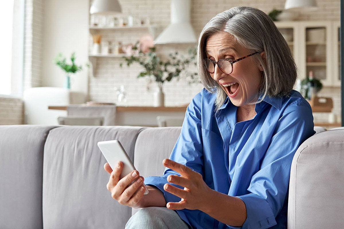    Стикеры и гифки сделают переписку с родственниками веселее