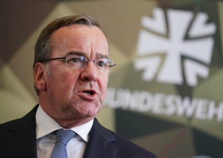    Писториус сравнил Путина с Гитлером. Посольство России в Германии ответило