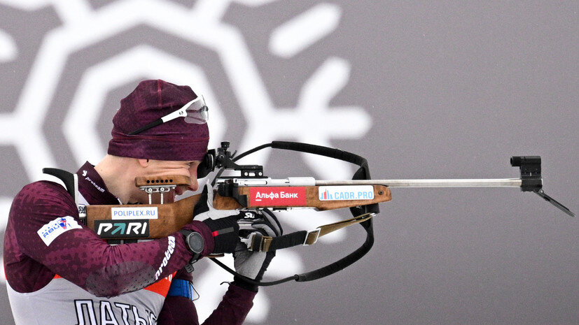     Эдуард Латыпов на стойке РИА Новости Алексей Филиппов