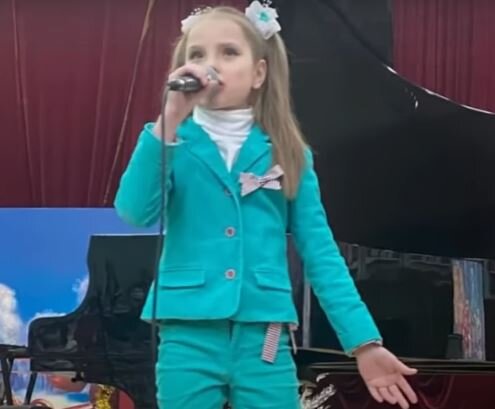Дочь шамана фото варвара дронова сейчас Кем ты хочешь быть, когда вырастешь?": певец SHAMAN о воспитании дочери Семья по