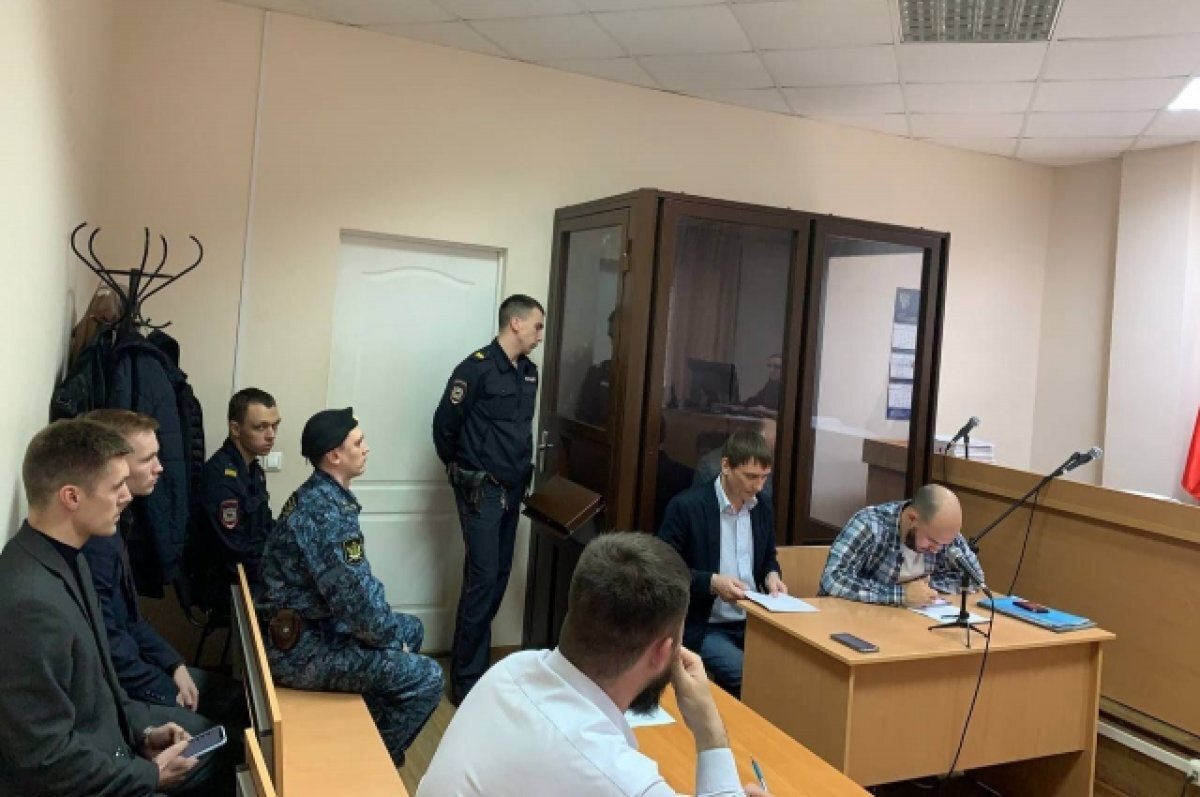    Денису Удaлову предъявлено обвинeние по ч. 3 ст. 285 УК РФ (использование должностным лицом служебных полномочий вопреки интересам службы)