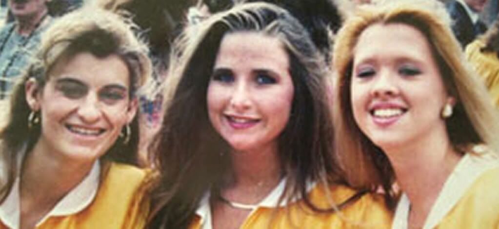 Дженэлл, Стейси и Сьюзи.