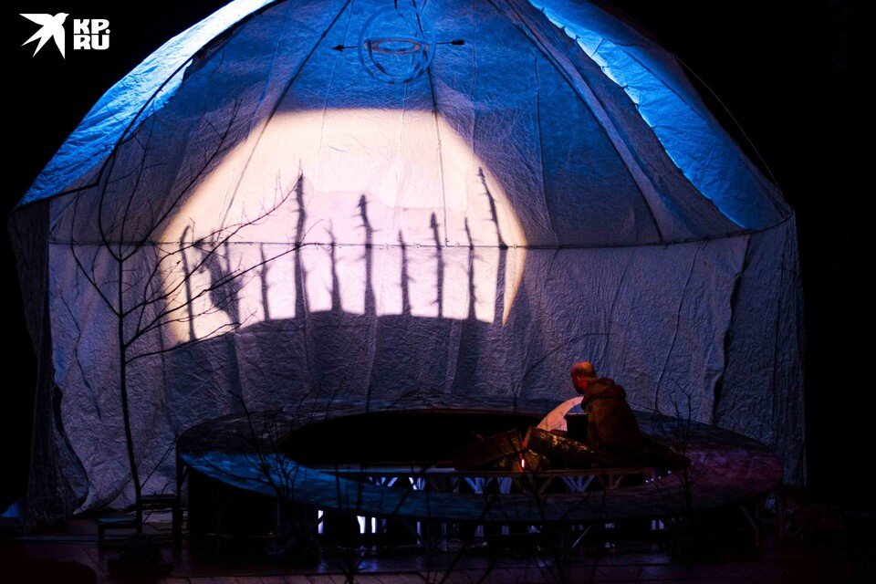    Специально для Молодежки пьесу написал драматург Семен Вяткин. Ольга КОСТЕНКО