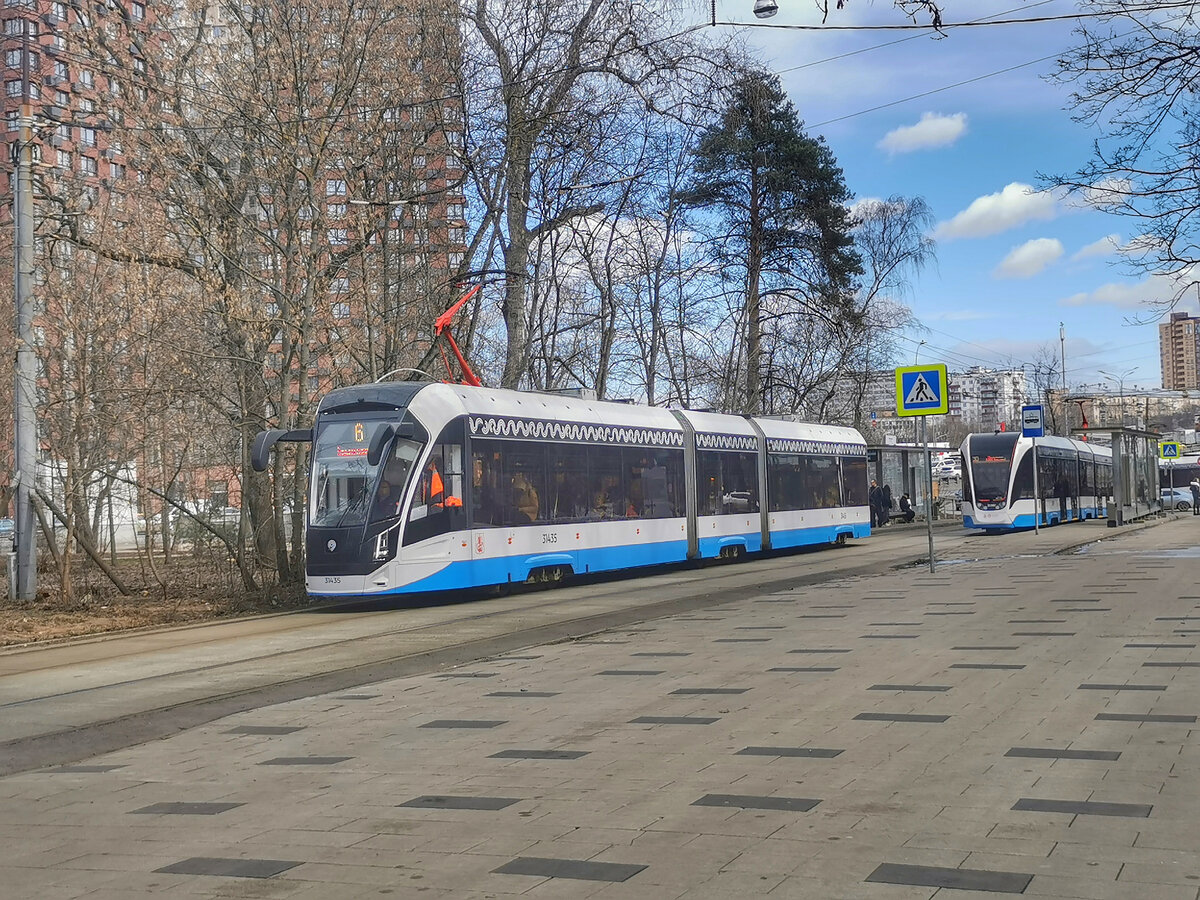 Трамвай 31435 71-931М на маршруте № 6. Авиационная улица.