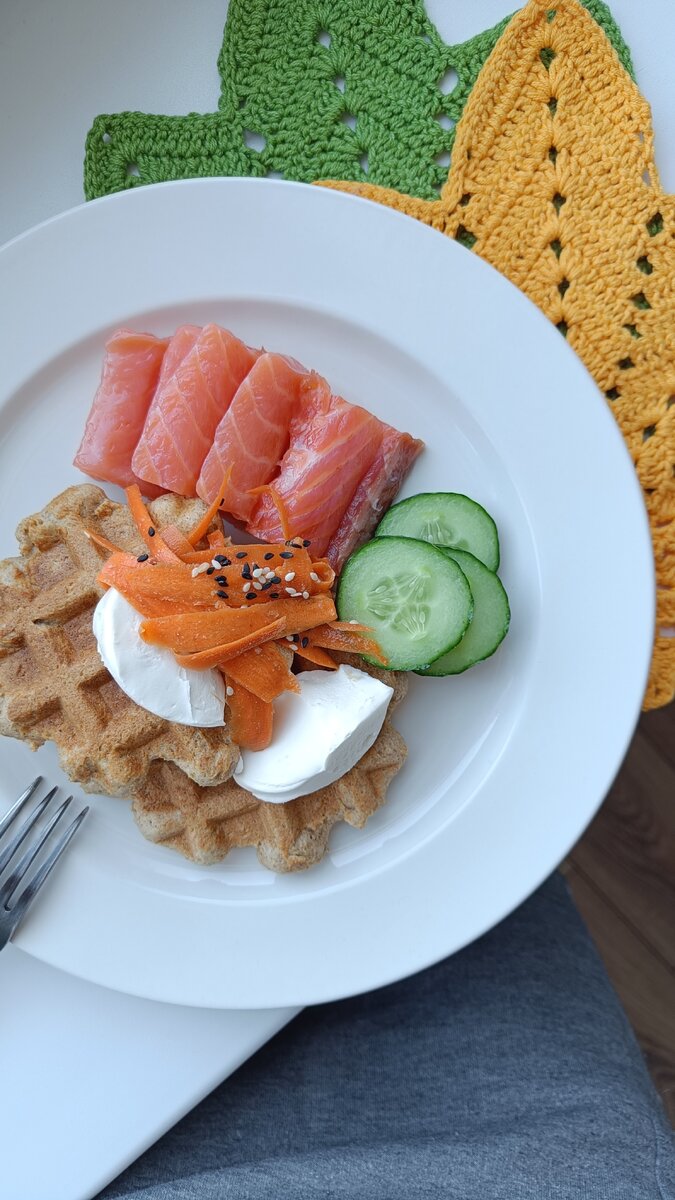 На этом фото - ржаные вафли а-ля хлебушек.