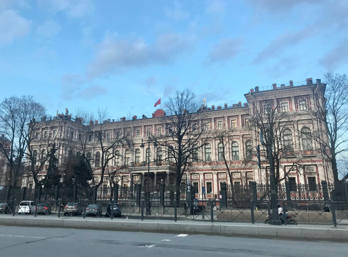 Николаевский дворец площадь труда 4в фото
