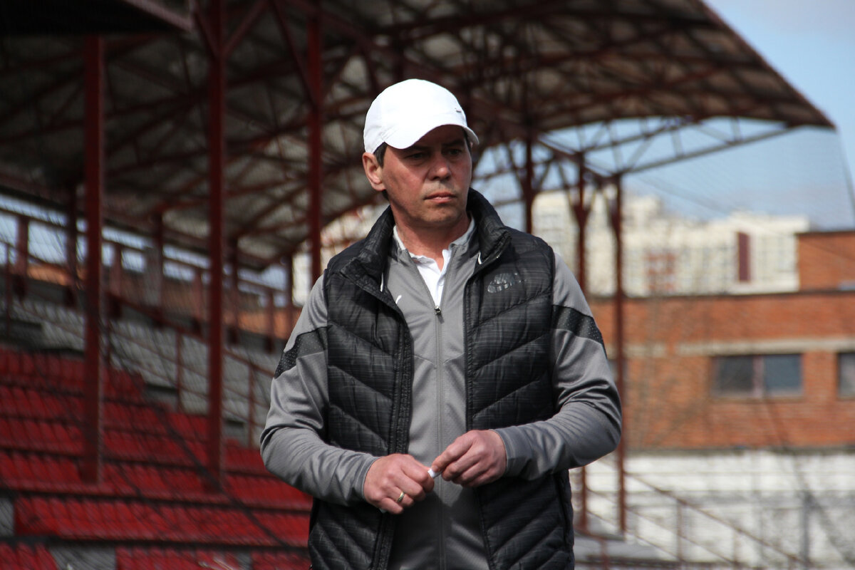 Виктор Навоченко – тренер ФК «Салют» Белгород. Фото: пресс-служба «Салют»