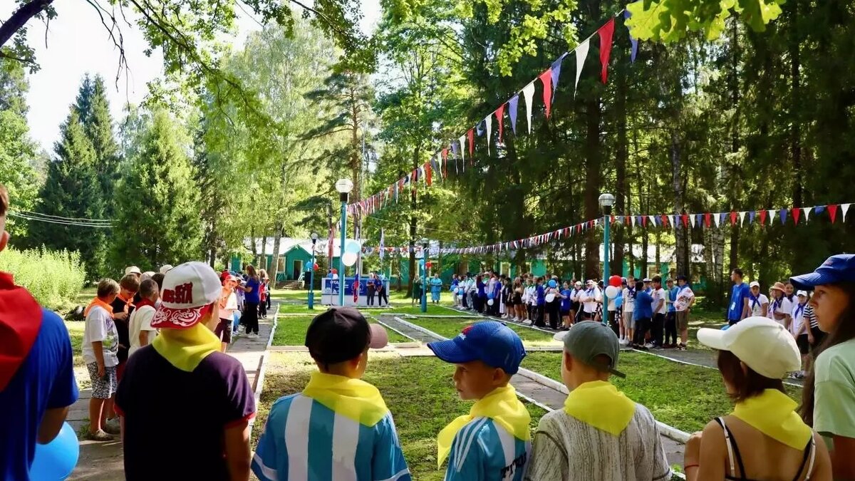     Лагери Нижнего Новгорода готовы принять более 20 тысяч детей летом 2024 года. Об этом сообщил глава городского депобра Владимир Радченко. Его слова передает пресс-служба мэрии.