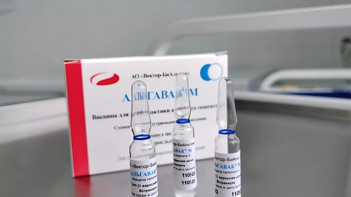     В связи с угрозой паводка жителей Тюменской области начали прививать от гепатита А, дизентерии и брюшного тифа. На данный момент вакцинированы более полутора тысяч человек, в том числе более 300 детей.