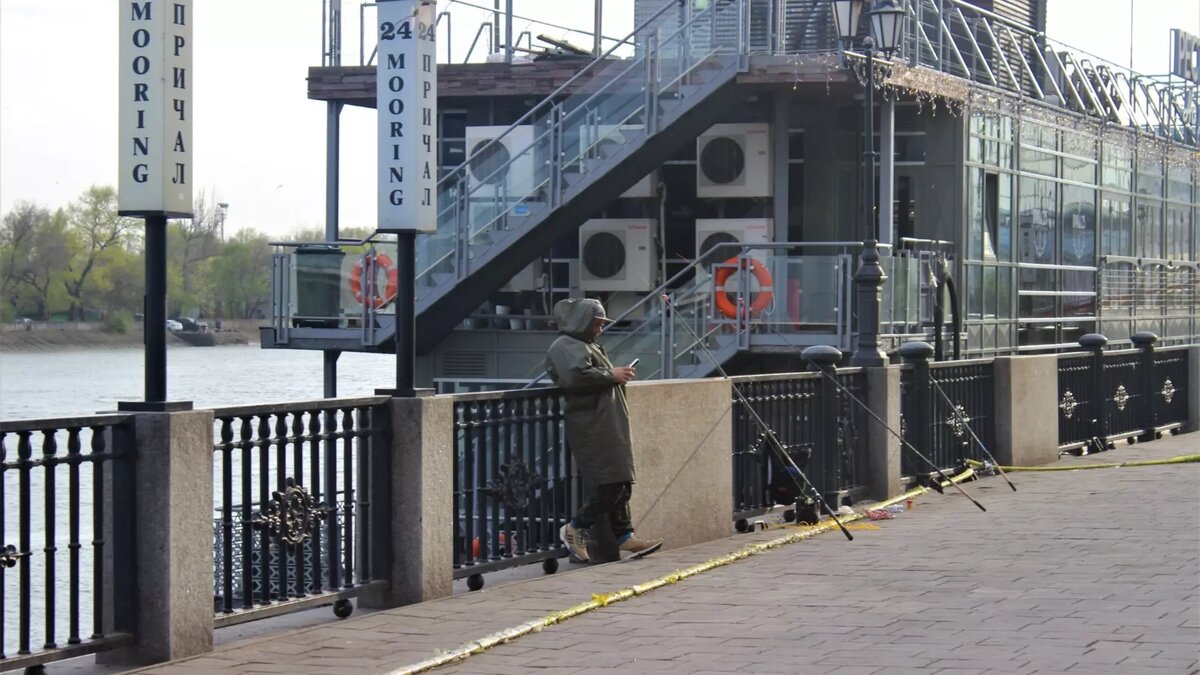     Житель Ростовской области поделился ценным советом о том, как найти зарыбленное место во время весенней рыбалки на донских водоемах, об этом сообщили в соцсети «ВКонтакте».