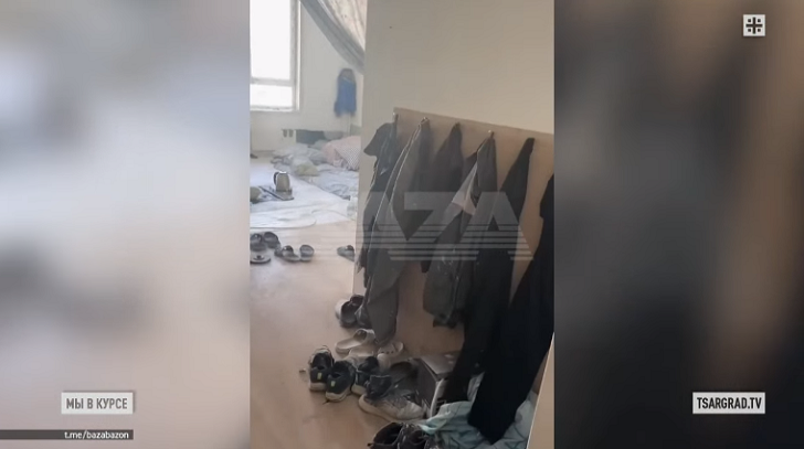    Люди в шоке. Зашли в квартиру, а там живут нелегалы. Фото: Царьград