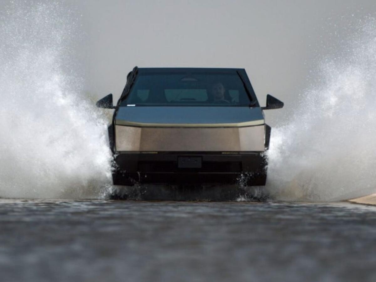    Tesla Cybertruck проиграл Model X в буксировке тяжёлых прицепов