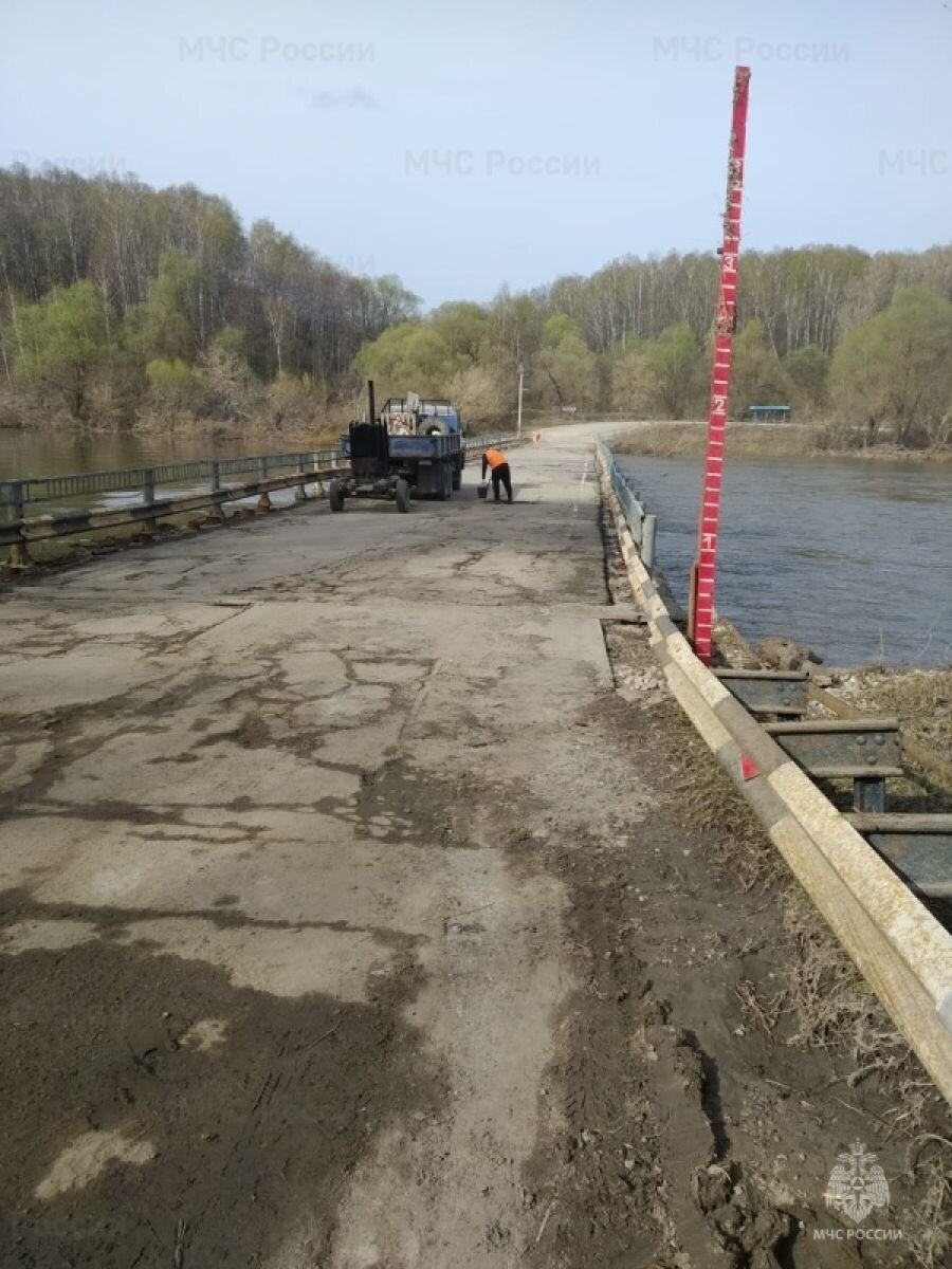 Tool bridge. Tool bridge