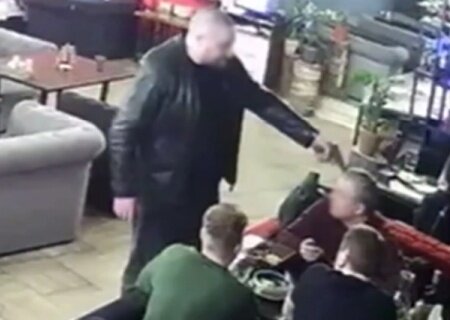    Помощник питерского депутата напился до «белки» и начал бороться с терроризмом, стреляя в людей